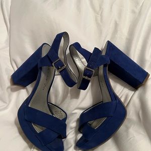 Anne Klein i flex blue block heel
